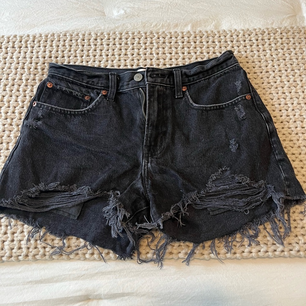 Abercrombie & Fitch mid rise boyfriend shorts